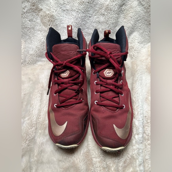 Nike Lebron 13 XIII  Sz 7 Youth Bronze Team Red - Picture 3 of 8